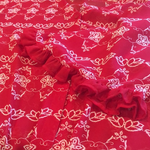 NWOT Large Signature Studio sheer red & white top with tie front & longer back - Picture 3 of 5